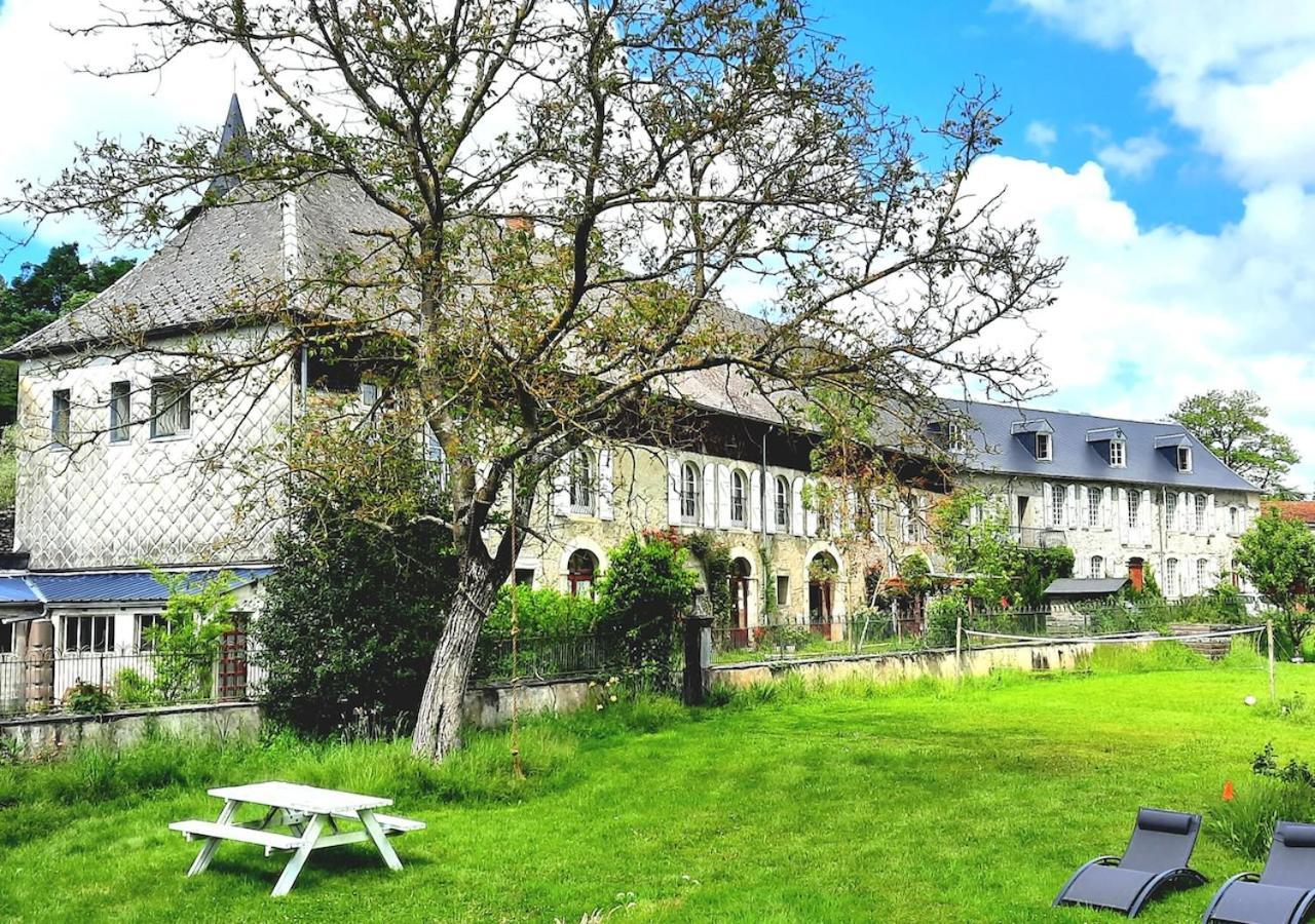 Domaine Lou Castet Bed & Breakfast Tuzaguet Exterior foto